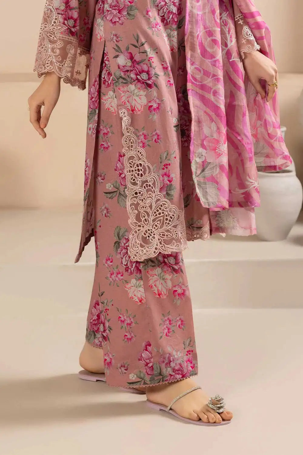 Lawn Suit Falsa 8460