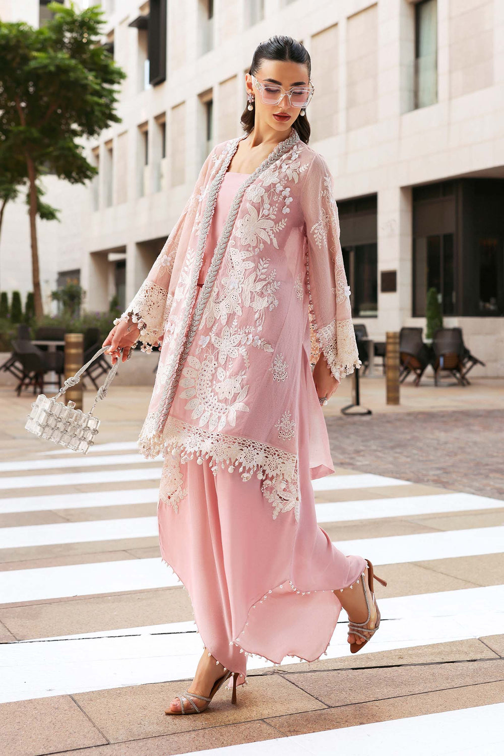Embroidered Lawn Karandi Suit 8617