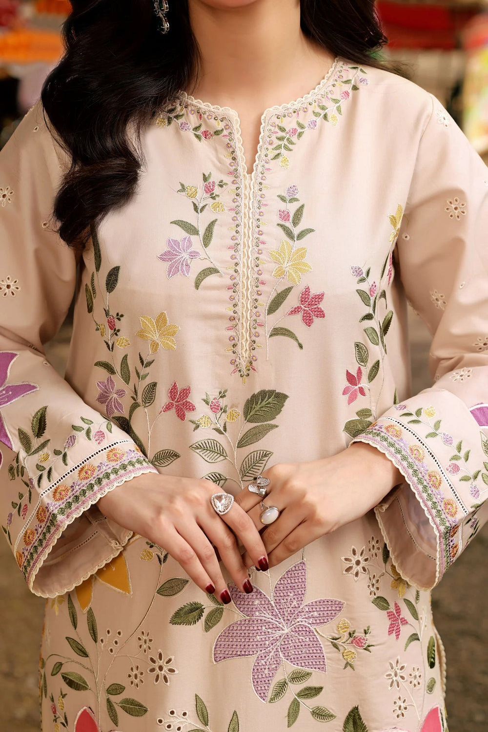 LAWN HEAVYLY EMBROIDERED Suit 8591