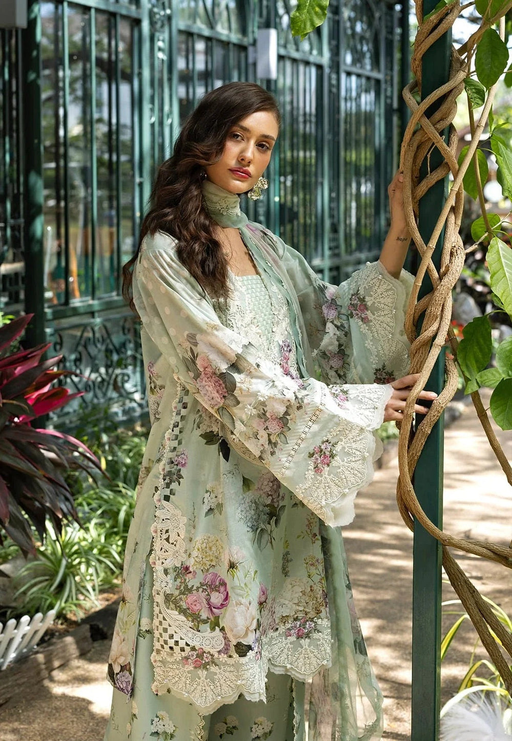 Printed LAWN Suit 8557