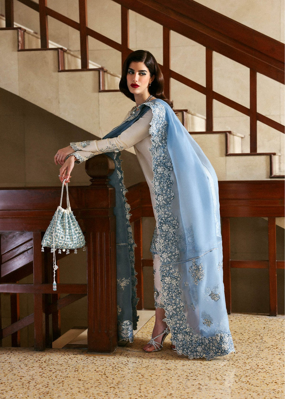 Embroidered Lawn Suit 8577