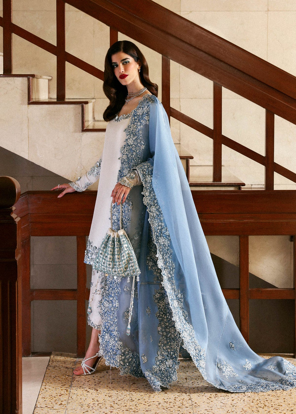 Embroidered Lawn Suit 8577