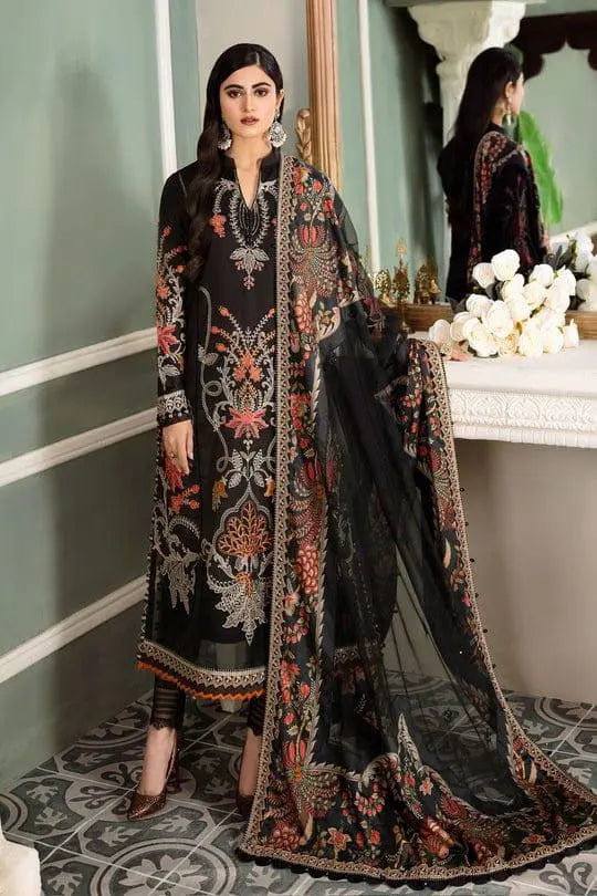 Embroidered Lawn Suit 8543