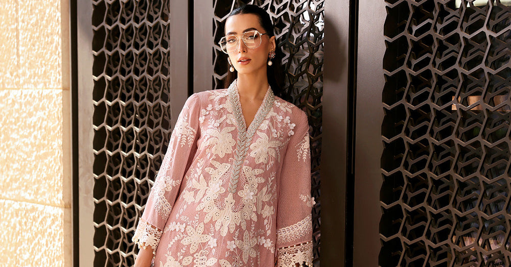 Embroidered Lawn Karandi Suit 8617