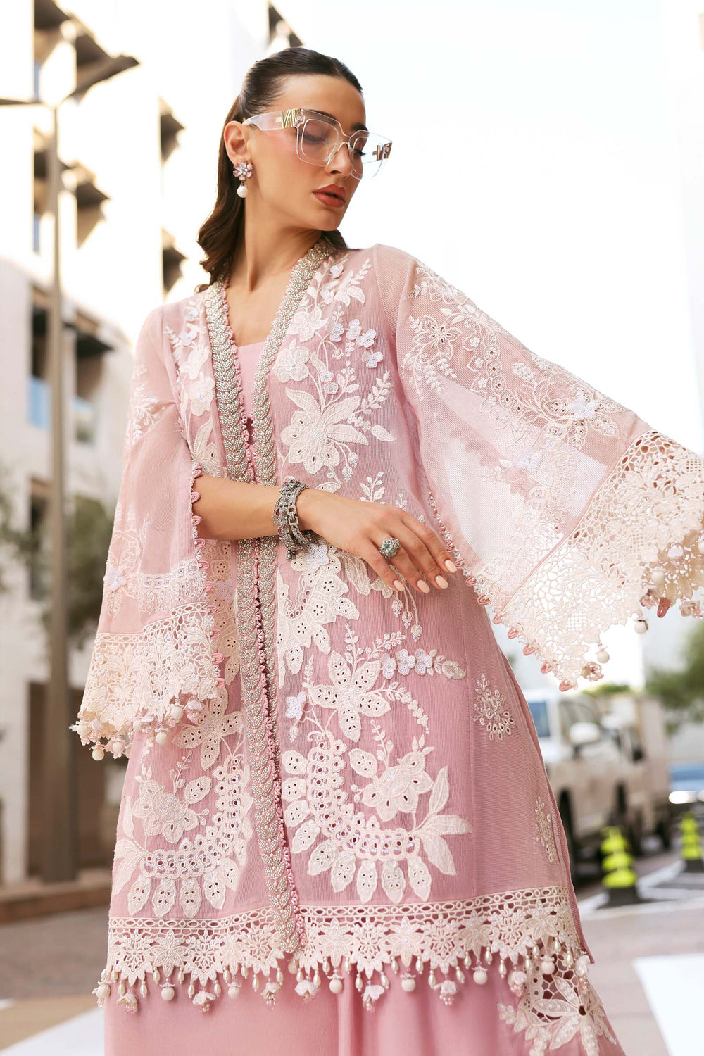 Embroidered Lawn Karandi Suit 8617