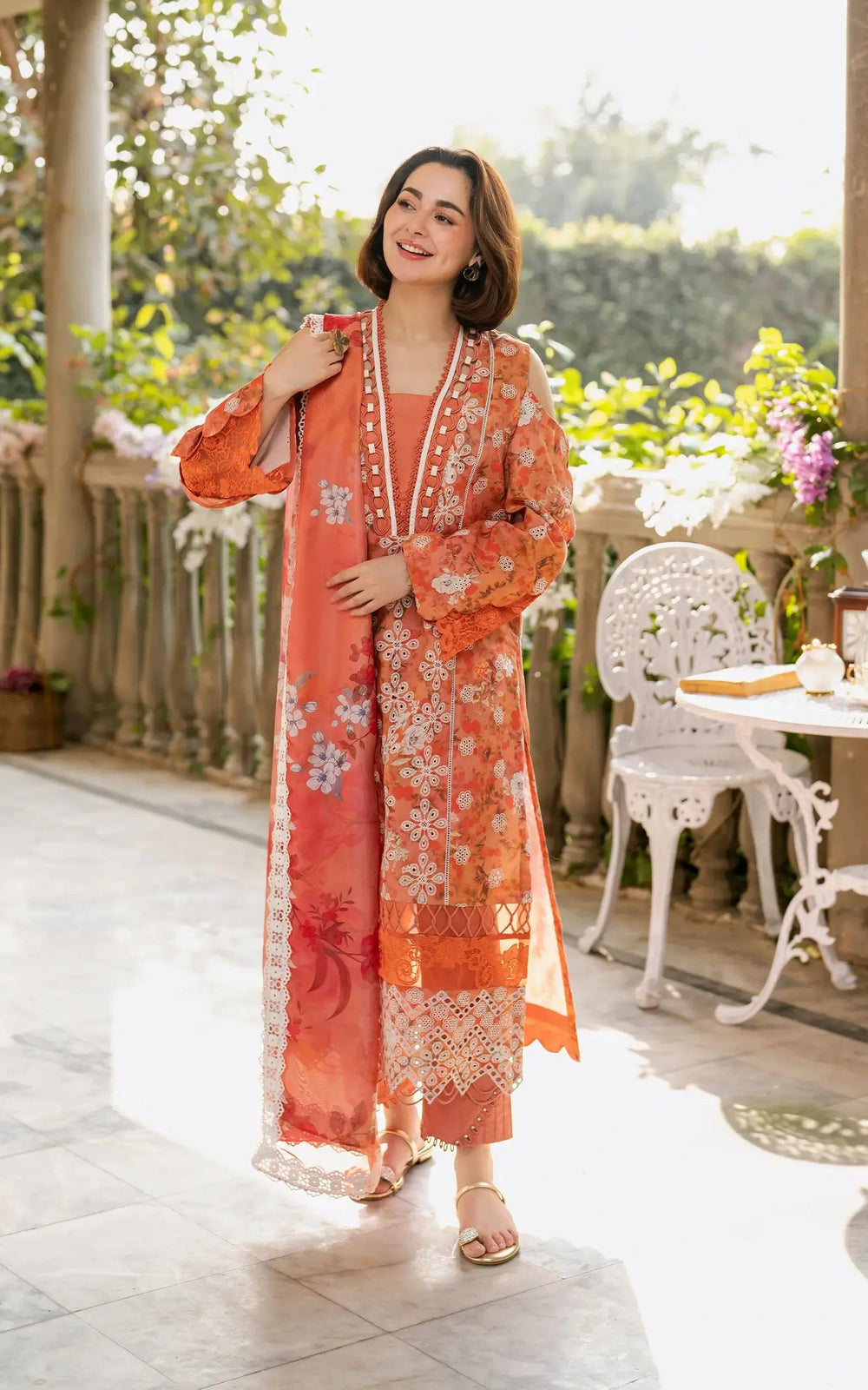 Zari Effect Lawn 8603