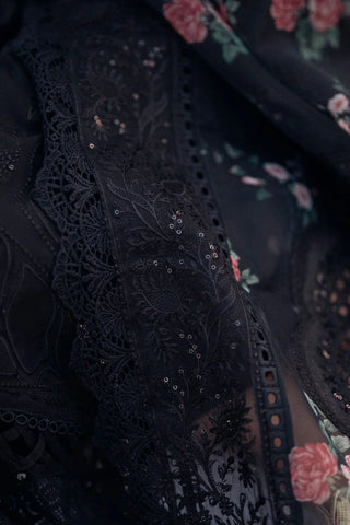 Heavy Embroidered Lawn 8595